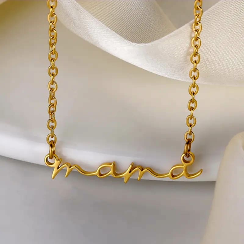 Eterno Amor Necklace