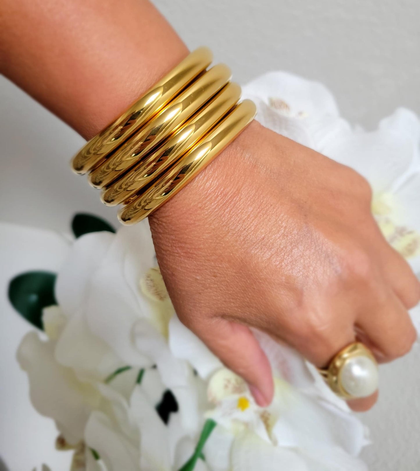 Essential Bangle Dingle Single Bracelet
