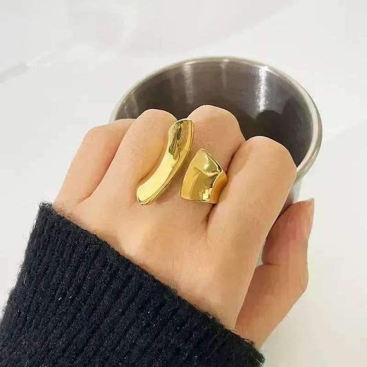 Greta Ring