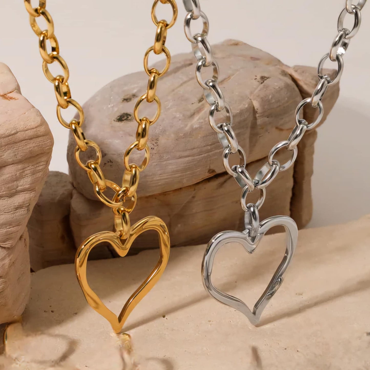 Dorothea Heart Necklace