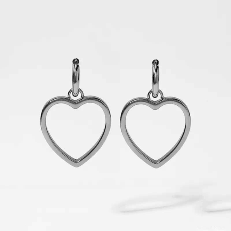 Dorothea Heart Earrings