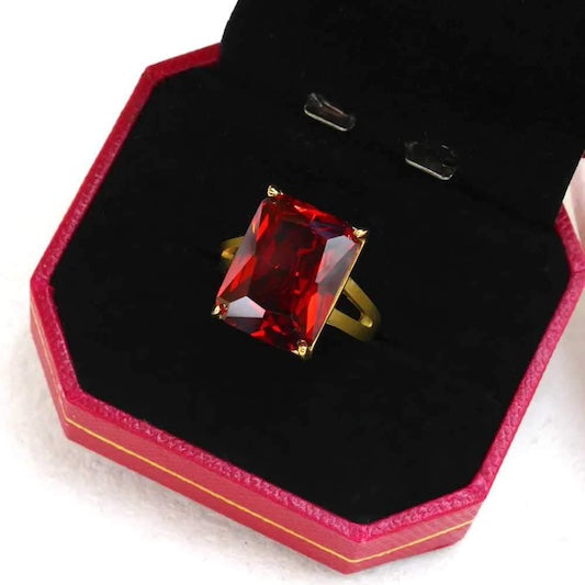Lucy Ring