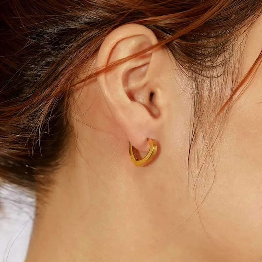Mini Amor Earrings