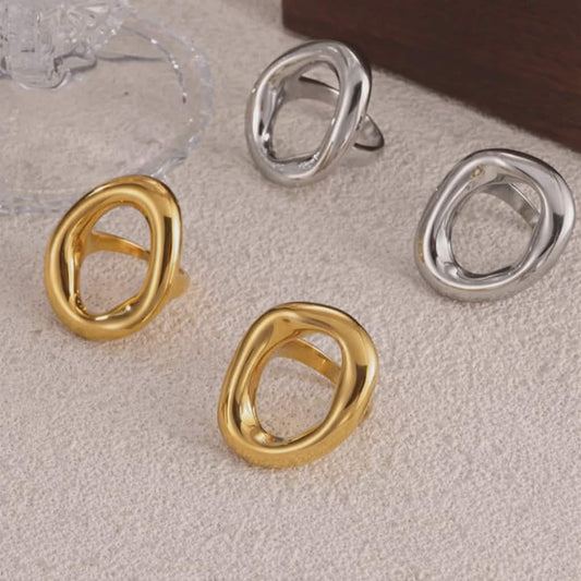 Nia Ring